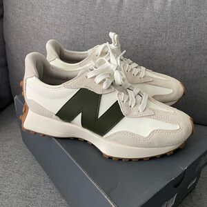 New Balance 327 Beige and White Sneakers